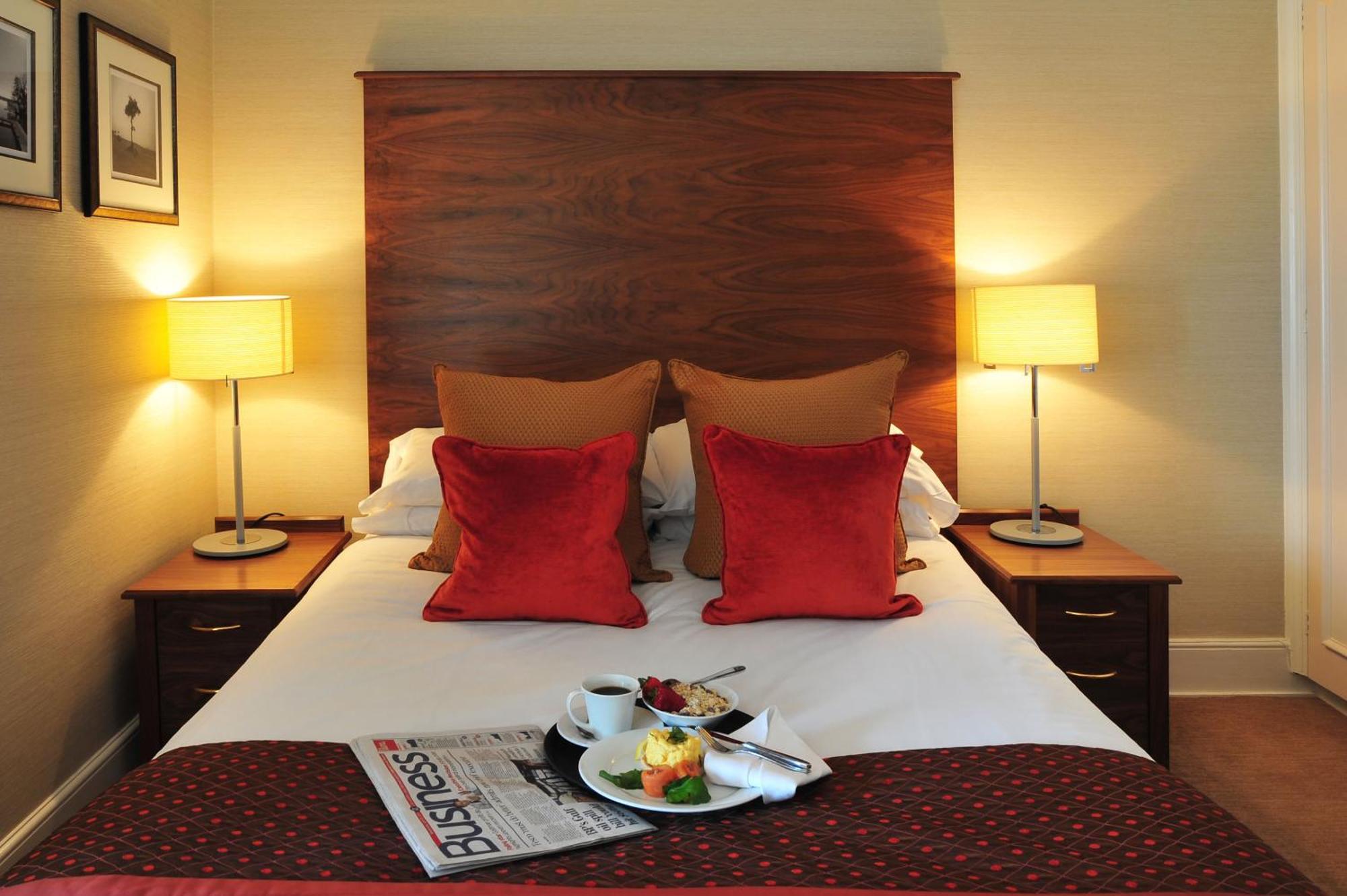 The White Lion Hotel ออลบะระ ภายนอก รูปภาพ