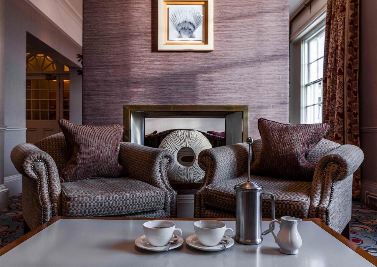 The White Lion Hotel ออลบะระ ภายนอก รูปภาพ