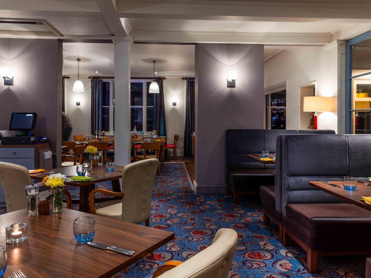 The White Lion Hotel ออลบะระ ภายนอก รูปภาพ